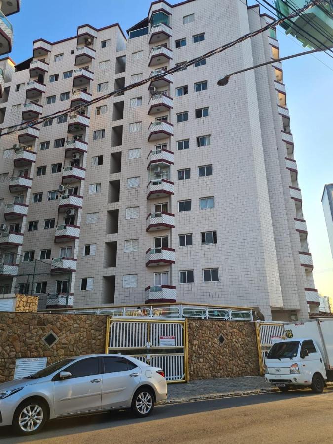 Apto A 50M Da Praia, Com Ar Condicionado, Wifi , Portaria 24H Прая-Гранди Экстерьер фото