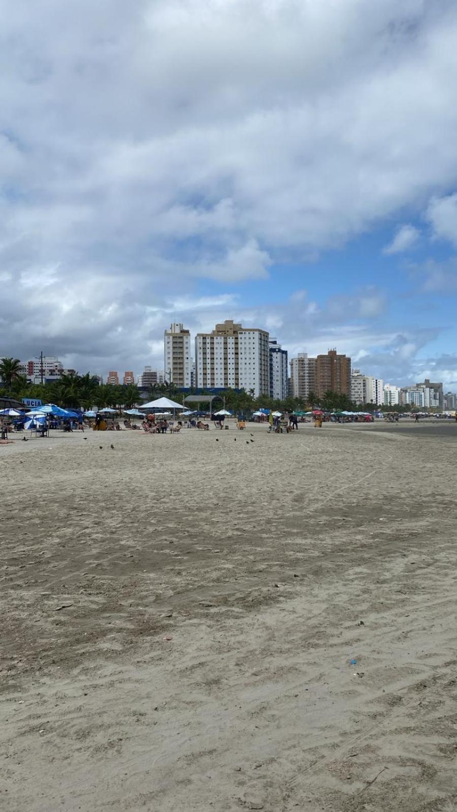 Apto A 50M Da Praia, Com Ar Condicionado, Wifi , Portaria 24H Прая-Гранди Экстерьер фото